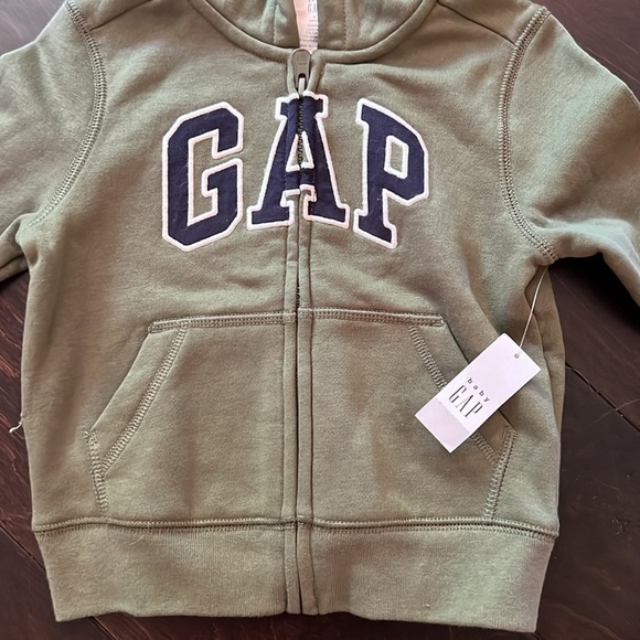 Gap hooded sweatshirt NWT 3T - Picture 2 of 5